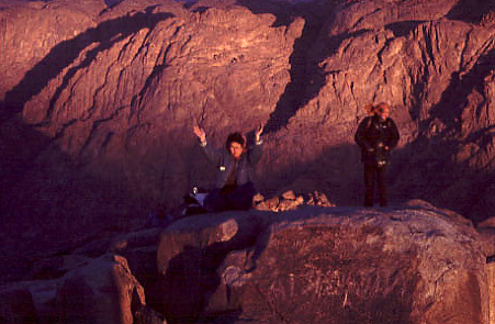 Egypt photos - Mt. Sinai - Prayer at sunrise