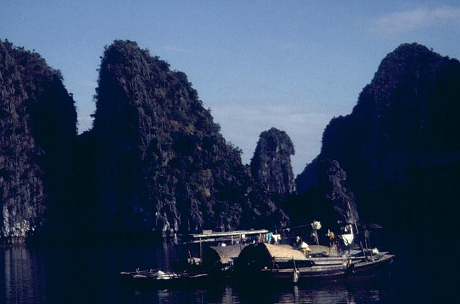 Vietnam photos - Halong Bay
