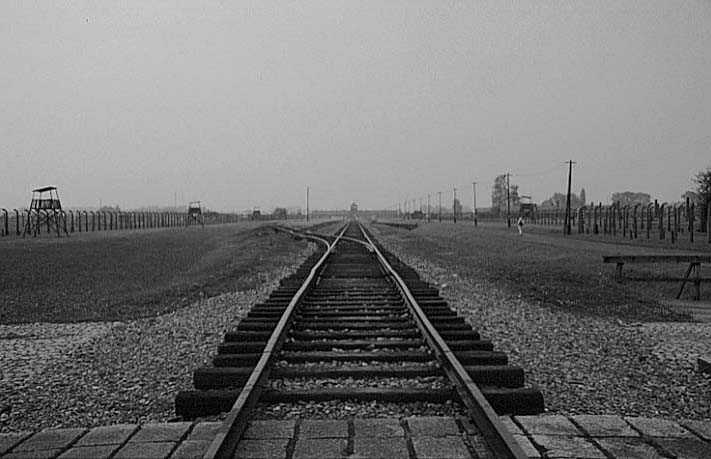 Poland photos - Auschwitz I I Birkenau - Rails - b&w