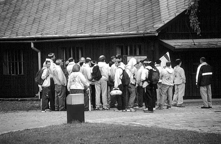 Poland photos - Auschwitz I - Visitors - b&w