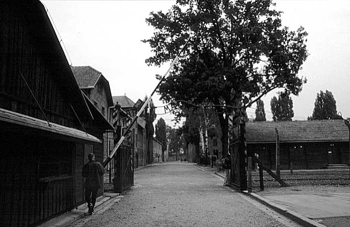Poland photos - Auschwitz I - Main Gateway - b&w