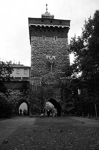 Poland photos - Krakow - Florian Gate - b&w